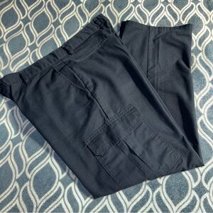 ••• SOLD ••• Dickies Classic Cargo Work Pants in Navy Size 36x32
